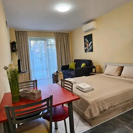 Apartamento One 112 аll-season в св св константин и елена *