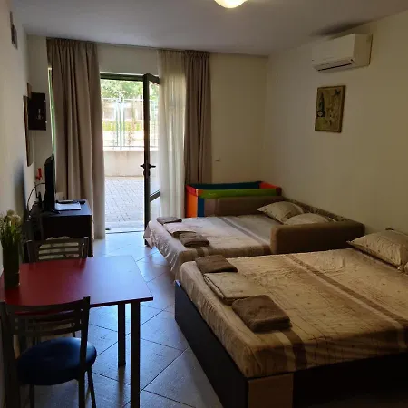 One 112 аll-season в св св константин и елена Apartment Varna